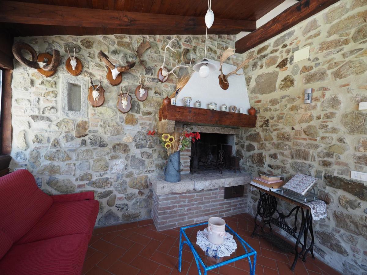 Maison d'hôtes Sassi Bianchi à Sensano Extérieur photo