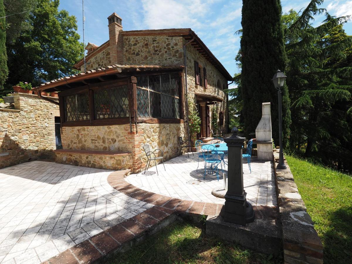 Maison d'hôtes Sassi Bianchi à Sensano Extérieur photo
