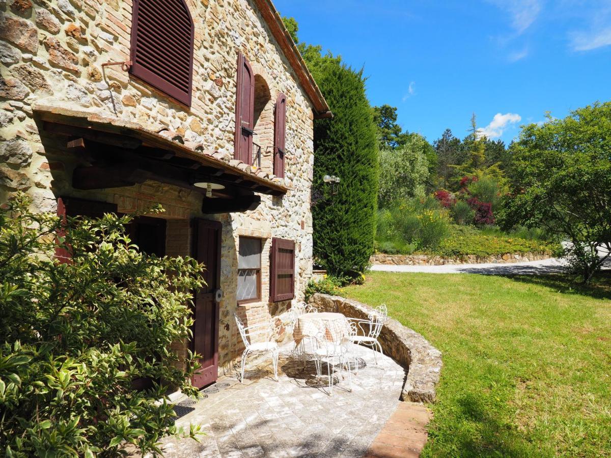 Maison d'hôtes Sassi Bianchi à Sensano Extérieur photo
