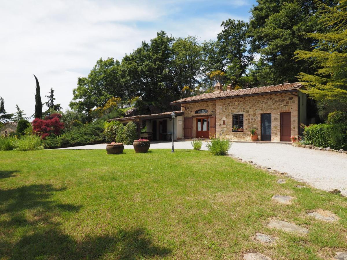 Maison d'hôtes Sassi Bianchi à Sensano Extérieur photo