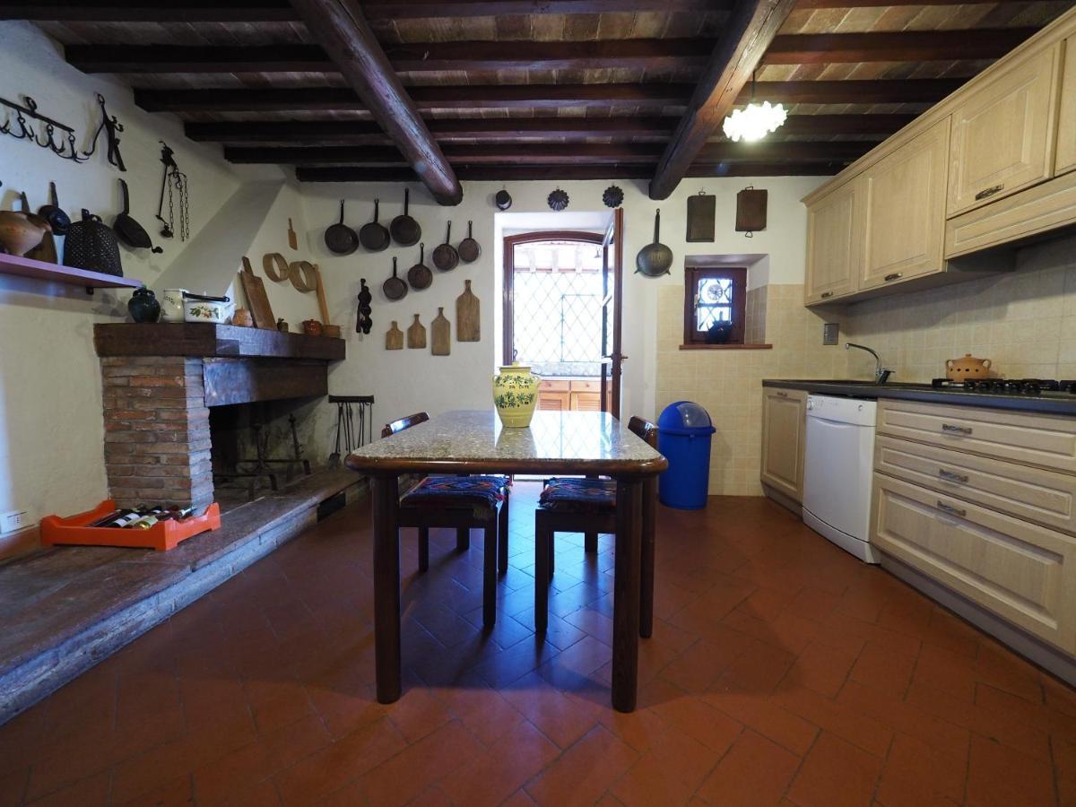 Maison d'hôtes Sassi Bianchi à Sensano Extérieur photo