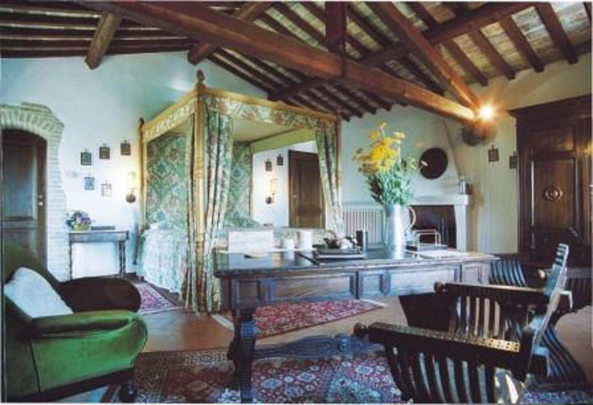 Maison d'hôtes Sassi Bianchi à Sensano Extérieur photo