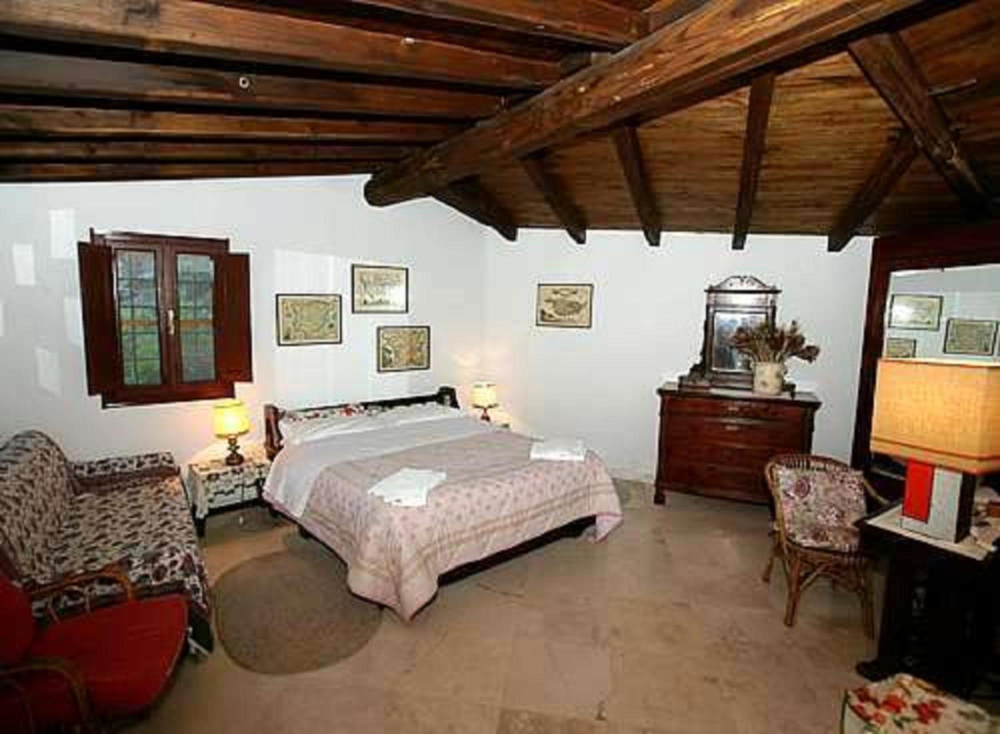 Maison d'hôtes Sassi Bianchi à Sensano Extérieur photo